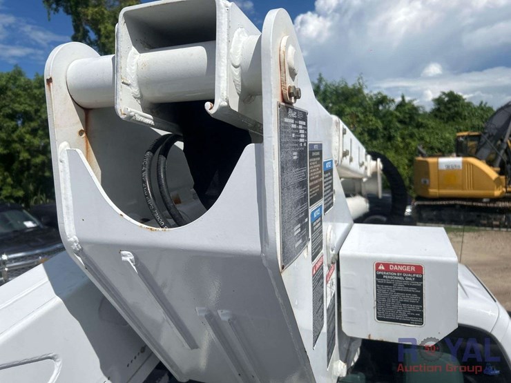 2014-ford-f550-image-27