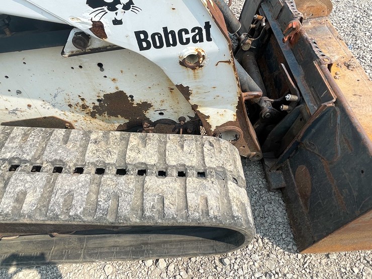 bobcat-t300-image-8