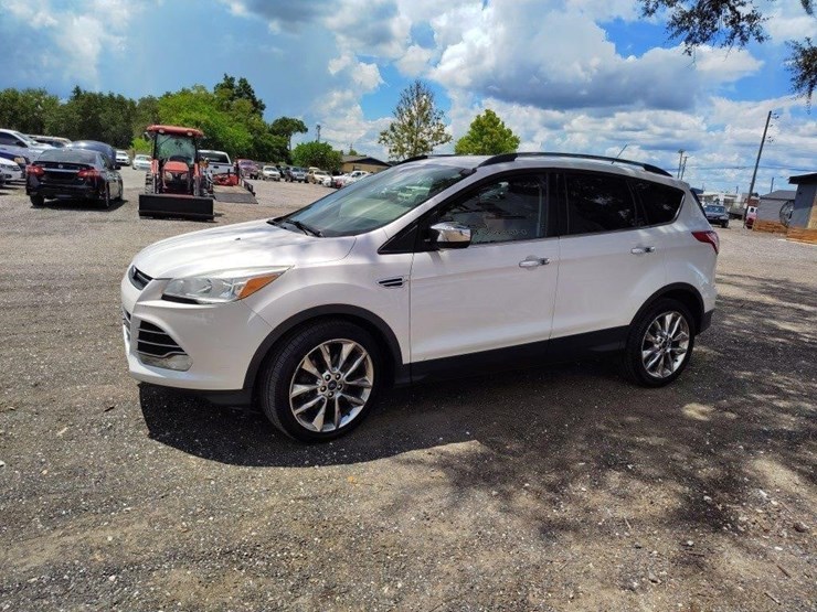 2015-ford-escape-image-3