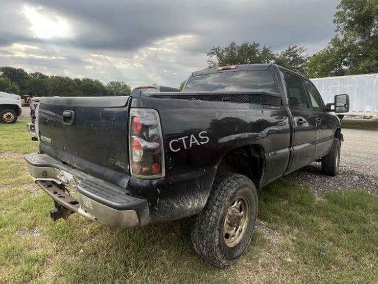 2002-chevrolet-2500-image-6