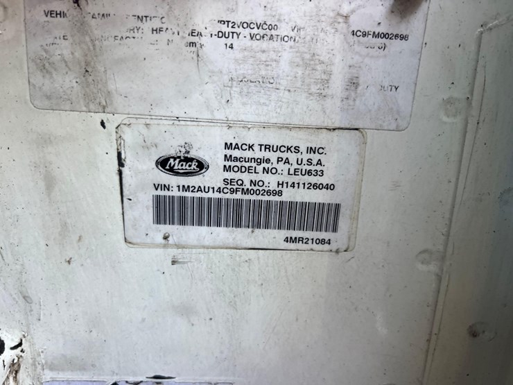 2015-mack-leu613-image-25