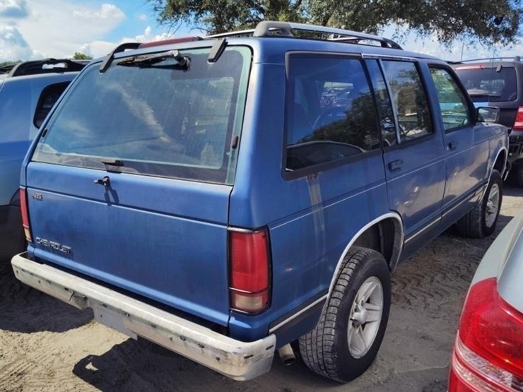 1994-chevrolet-blazer-image-4