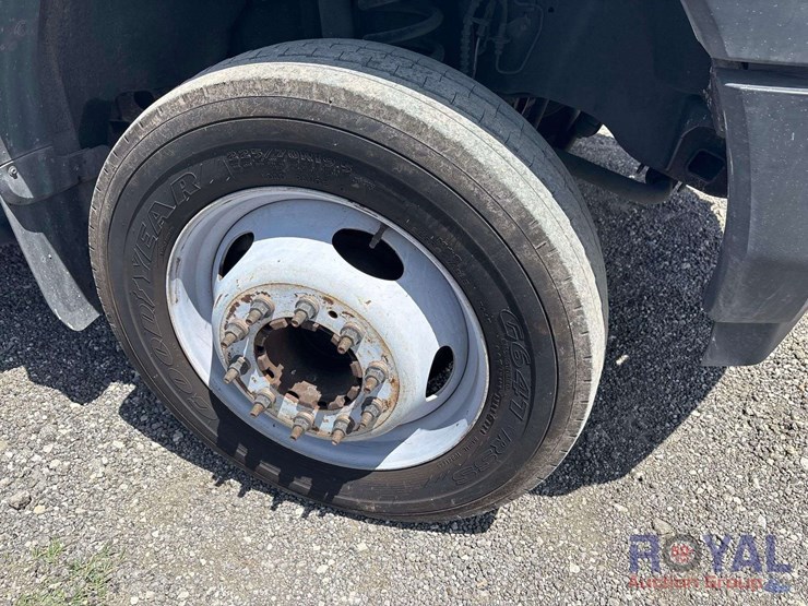2017-ford-f550-image-45