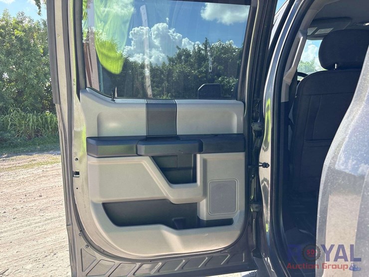 2018-ford-f150-image-17