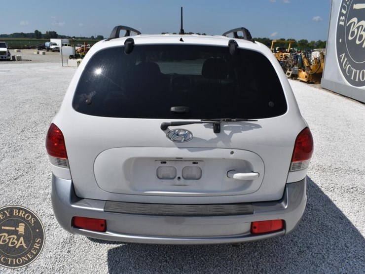 2005-hyundai-santa-fe-image-13
