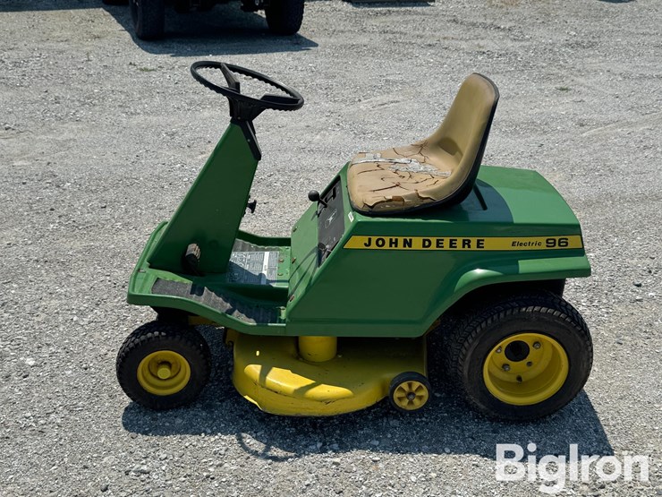 john-deere-96-image-8