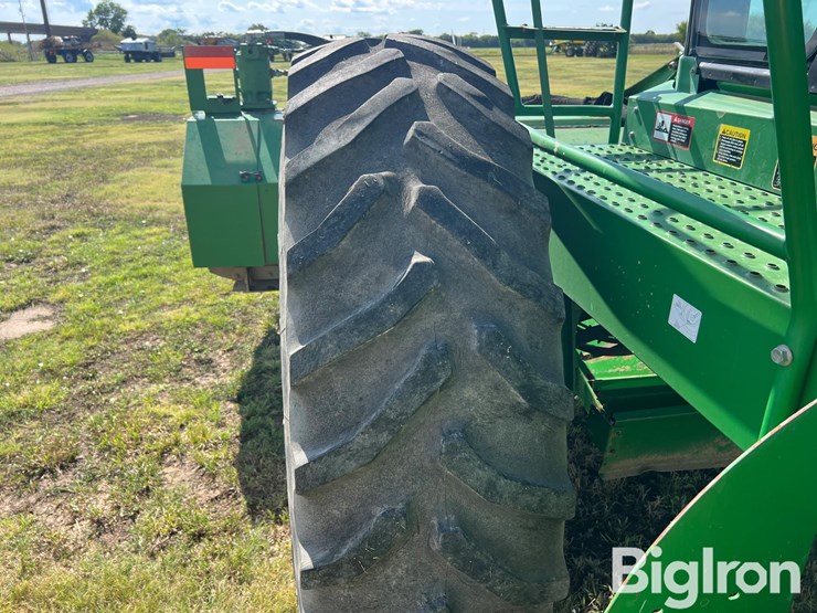 2011-john-deere-r450-image-16