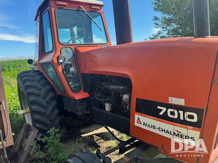 allis-chalmers-7010-tractor-(pd5164)-image-3