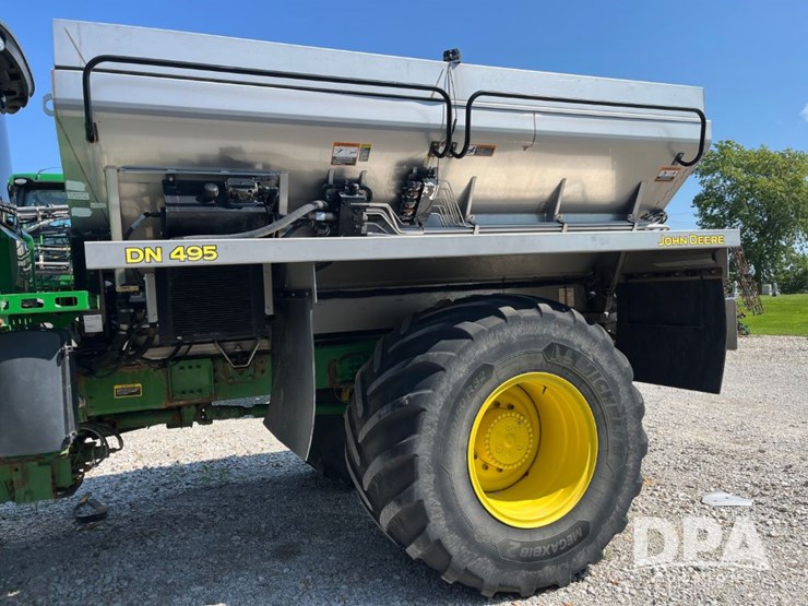 2019-john-deere-f4365-image-15