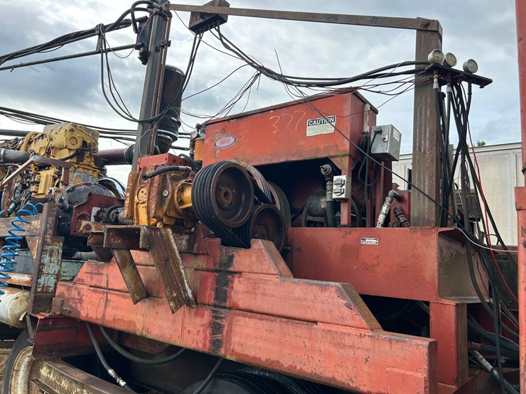 caterpillar-3208-image-12