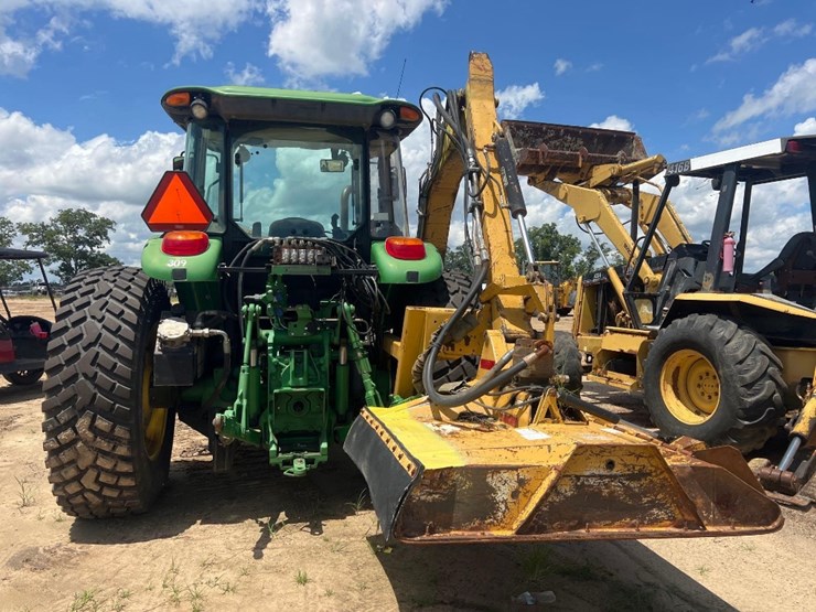 john-deere-6105d-image-3