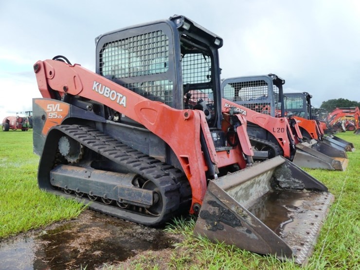 kubota-svl95-2s-image-1