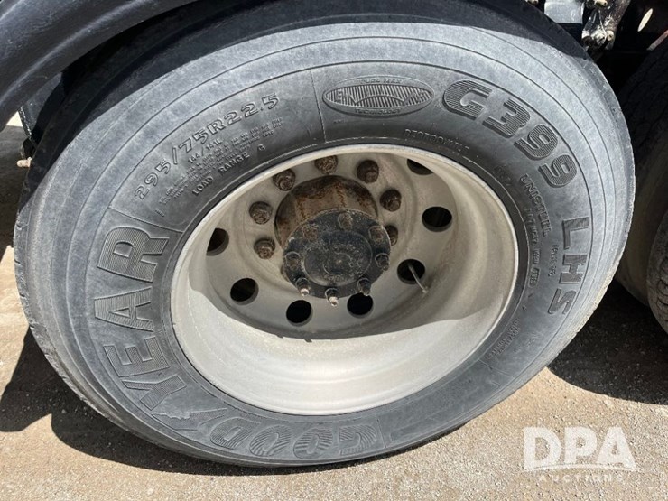 2009-freightliner-truck-(jn2397,-unit-277091)-image-41