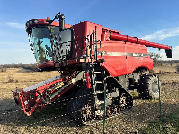 2012-case-ih-8120-image-1