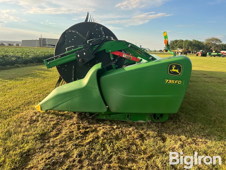 2019-john-deere-740fd-image-8