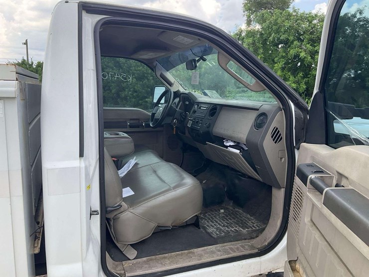 2008-ford-f250-image-26