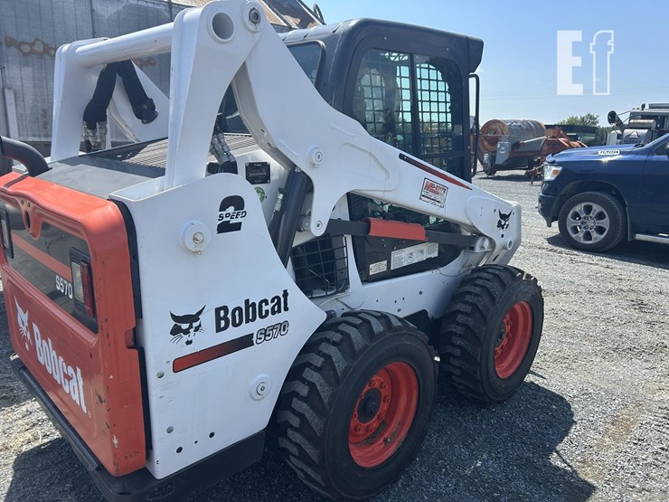 2014-bobcat-s570-image-7