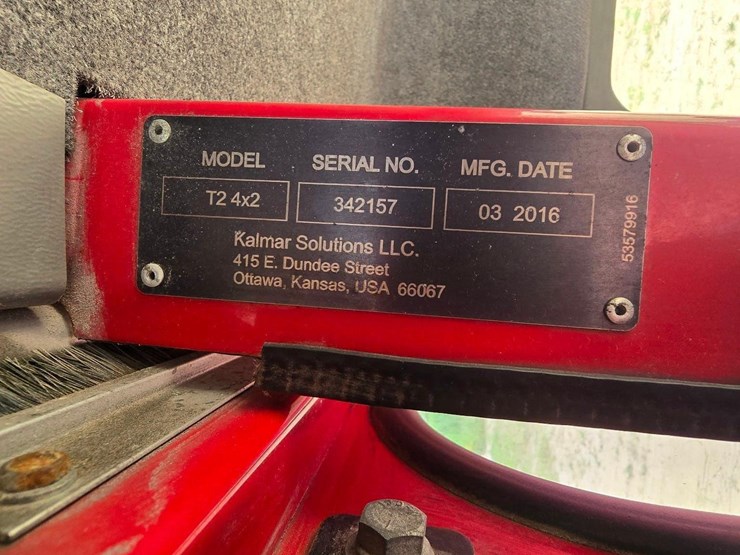 2016-ottawa-yard-spotter-truck---cummins-diesel,-allison-auto,-hydraulic-air-fifth-wheel,-33,000-...-image-33