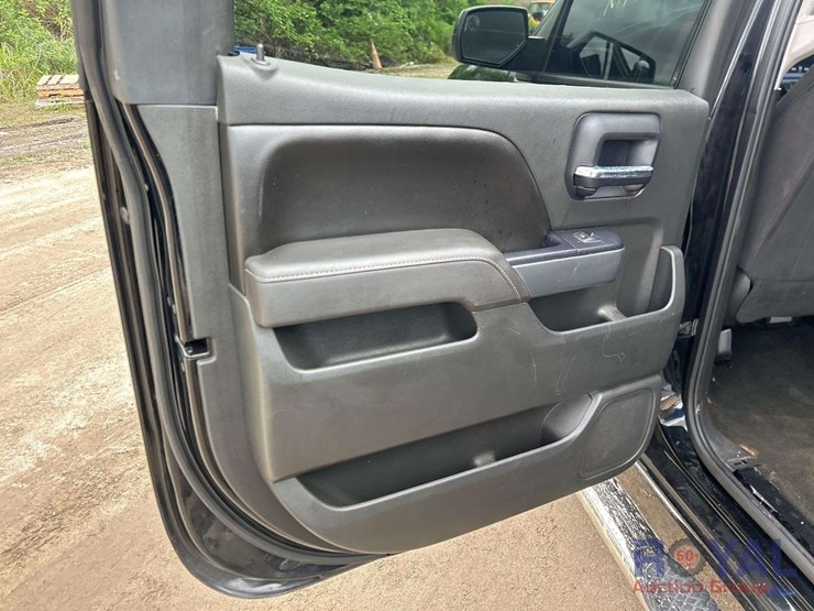 2017-chevrolet-silverado-1500-image-17
