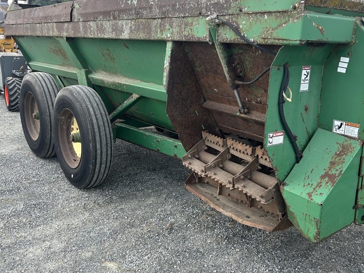 john-deere-876-image-3