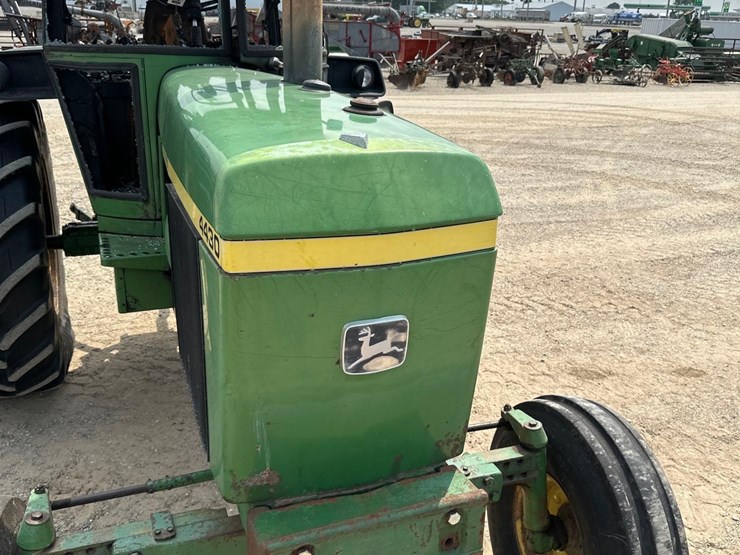 john-deere-4430-image-3