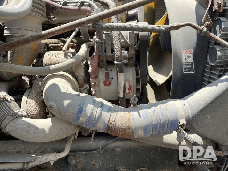 2005-freightliner-truck-(jn2399,-unit-277052)-image-71