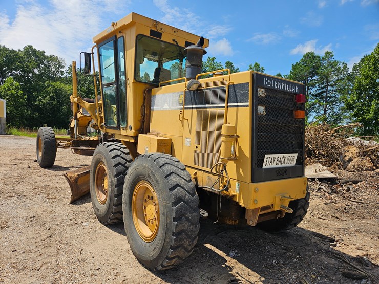 2002-caterpillar-12h-image-16