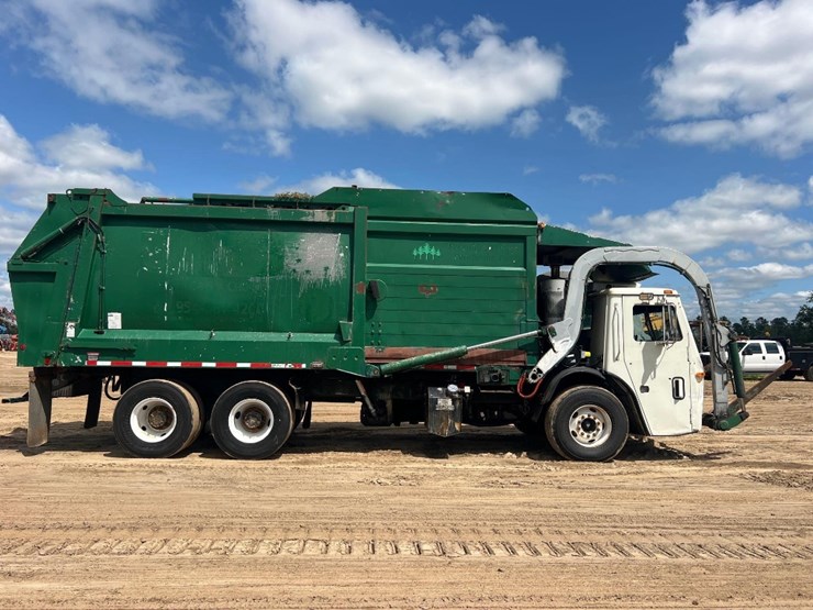2014-mack-leu613-image-6