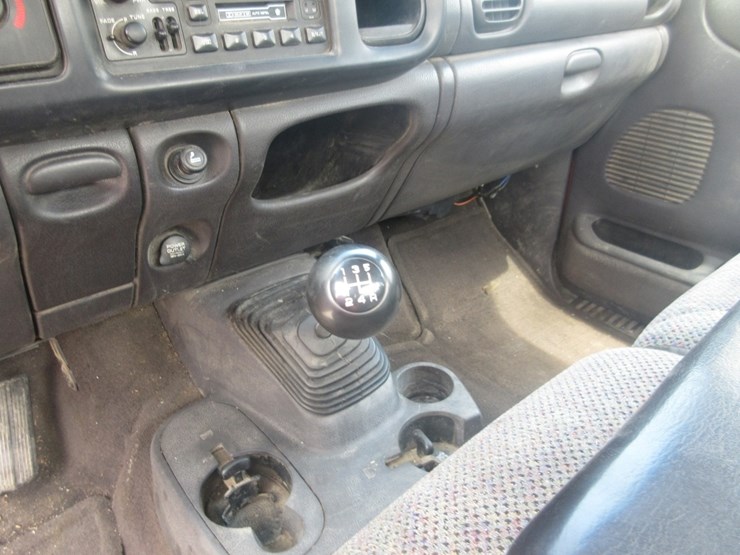 2001-dodge-ram-3500-image-13