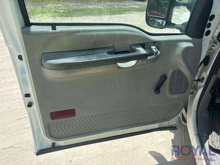 2002-ford-f350-image-12
