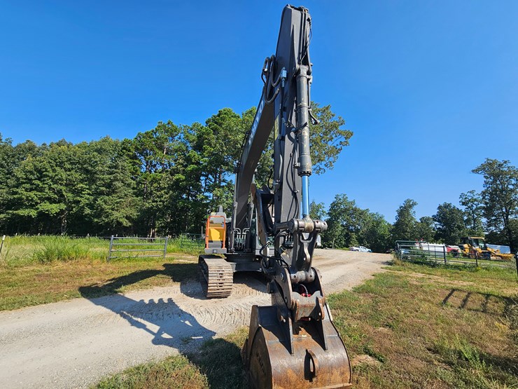 2018-volvo-ec160el-image-36