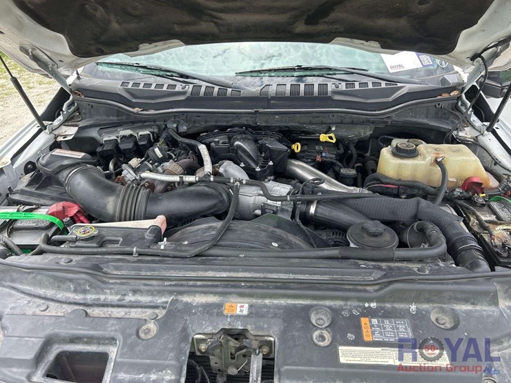 2017-ford-f550-image-8