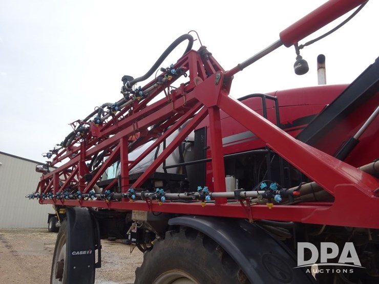 2011-case-ih-patriot-4420-image-65