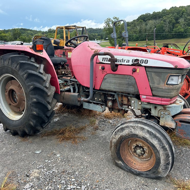 MAHINDRA 6000