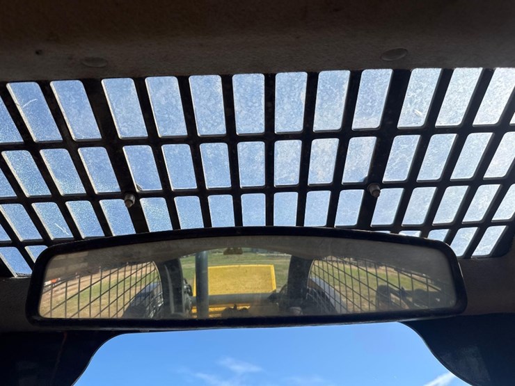 new-holland-l328-image-18