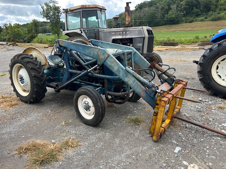 ford-4000-image-1