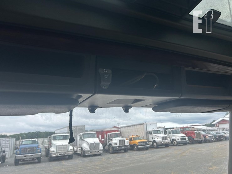 2006-kenworth-w900l-image-20
