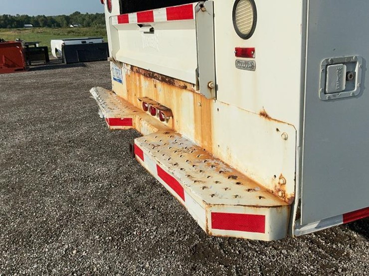 2006-ford-f350-image-28