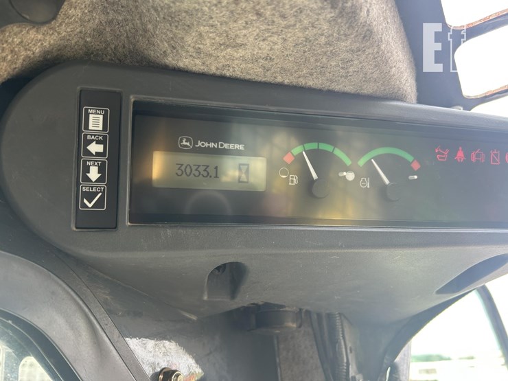 2012-deere-326d-image-10