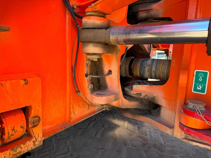2014-doosan-da30-image-10