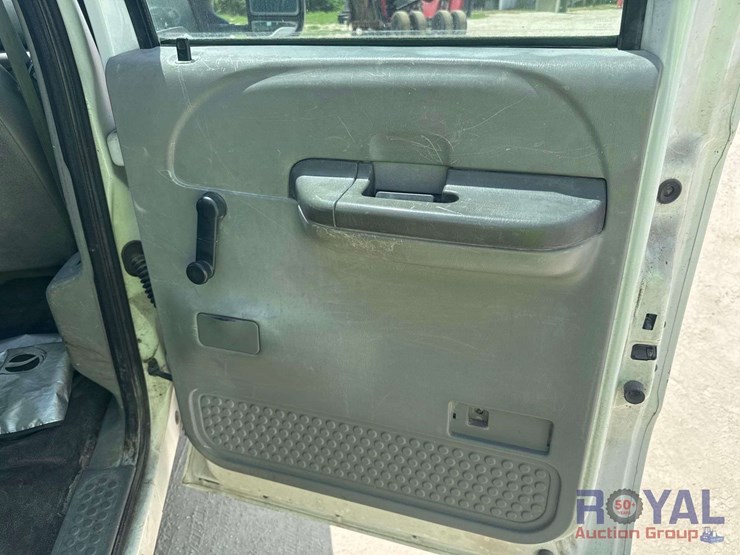 2002-ford-f350-image-25