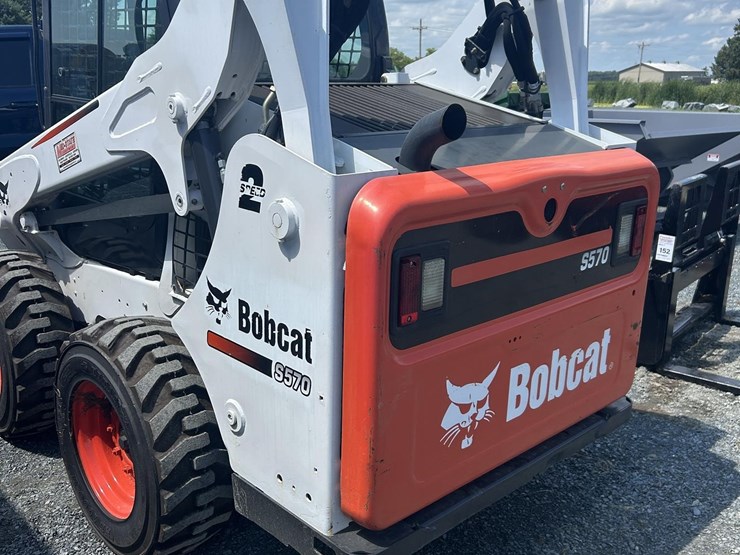 2014-bobcat-s570-image-5