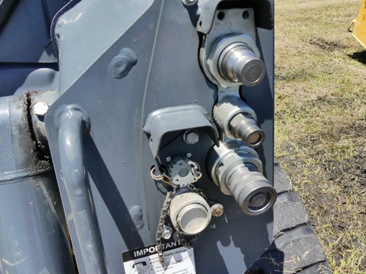 deere-317g-image-12