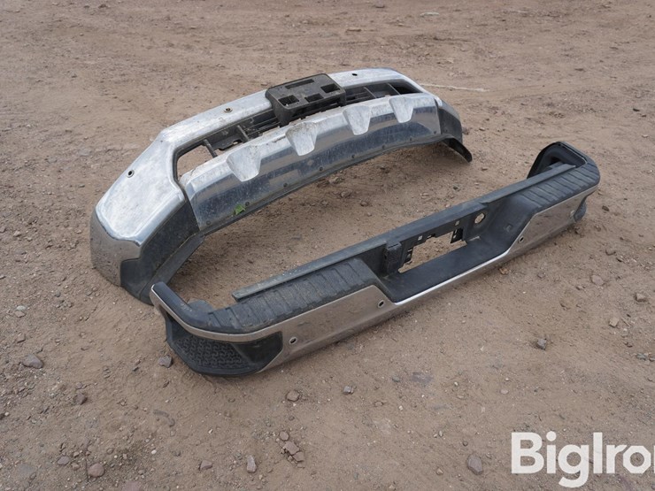 2023-chevrolet-3500-image-9