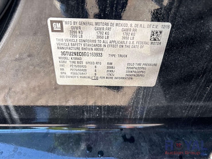 2016-gmc-sierra-1500-slt-image-10