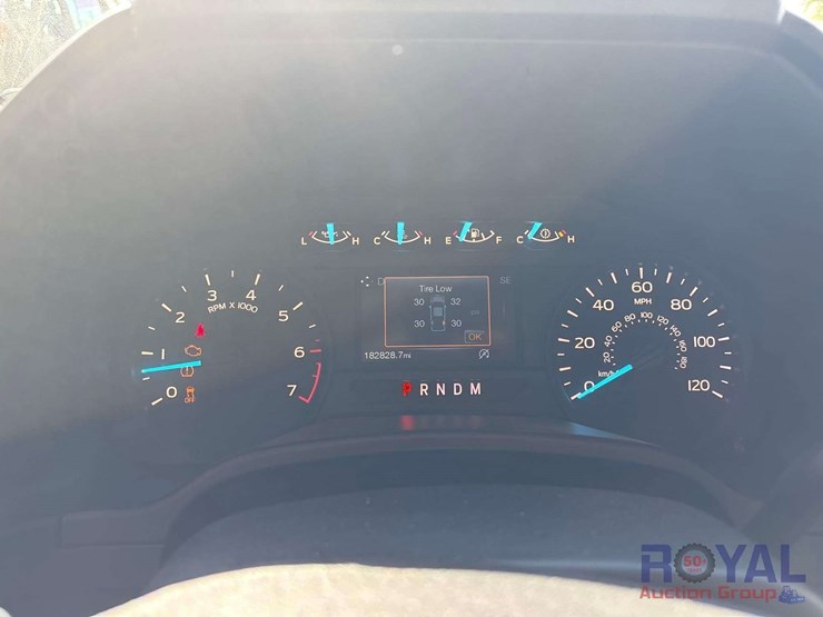 2020-ford-f150-image-8