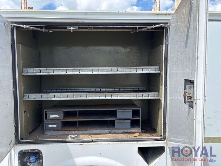 2011-ford-f450-image-25