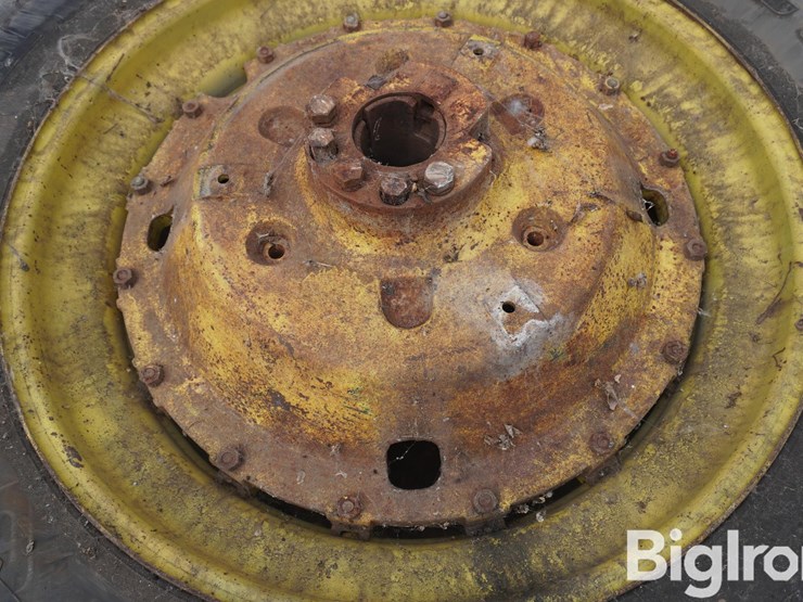 18.4-42-w-38"-jd-centers-tires-image-13