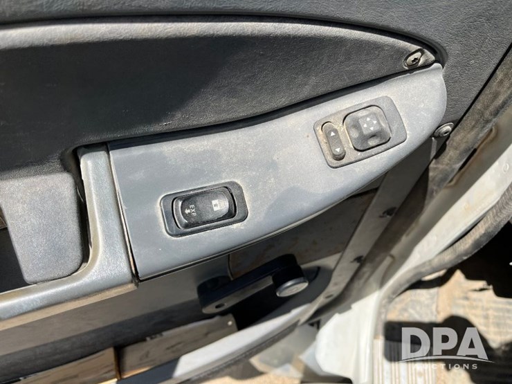 2009-freightliner-truck-(jn2397,-unit-277091)-image-47