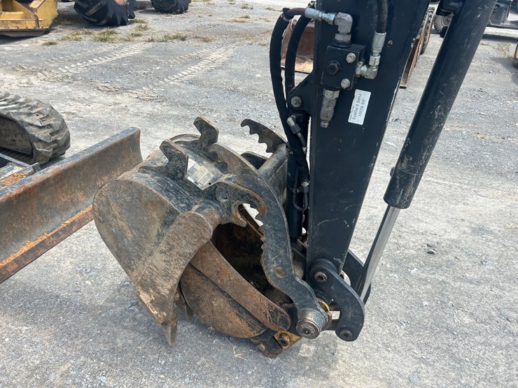 2021-deere-35g-image-9